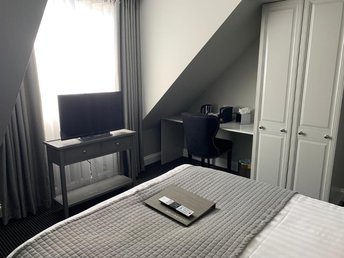 헨리온템스 베지모어 파크 비앤비 앤 골프 클럽 B&B 외부 사진